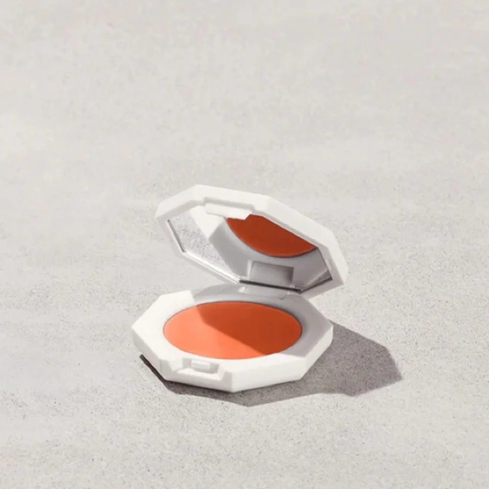 Fenty ‘Peach Face’ CHEEKS OUT FREESTYLE CREAM BLUSH
